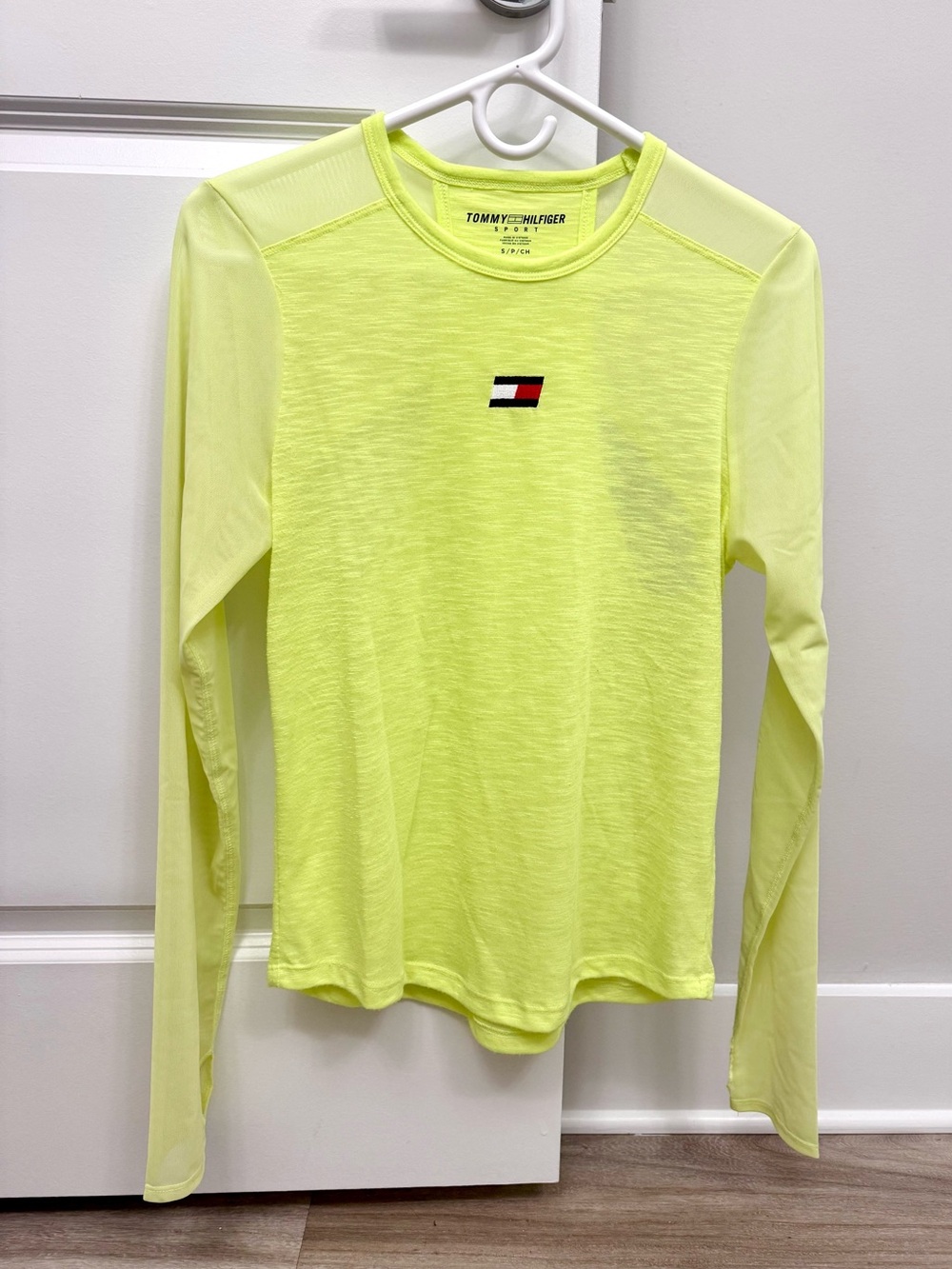 Tommy Hilfiger Sport Neon Yellow Long Sleeve Logo Mesh Tee Size S
